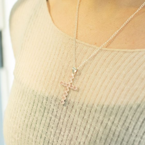 Indisk Andagtsvedhæng – Sølvbelagt (45Cm Chain) – Rose Quartz Crucifix - Billede 2