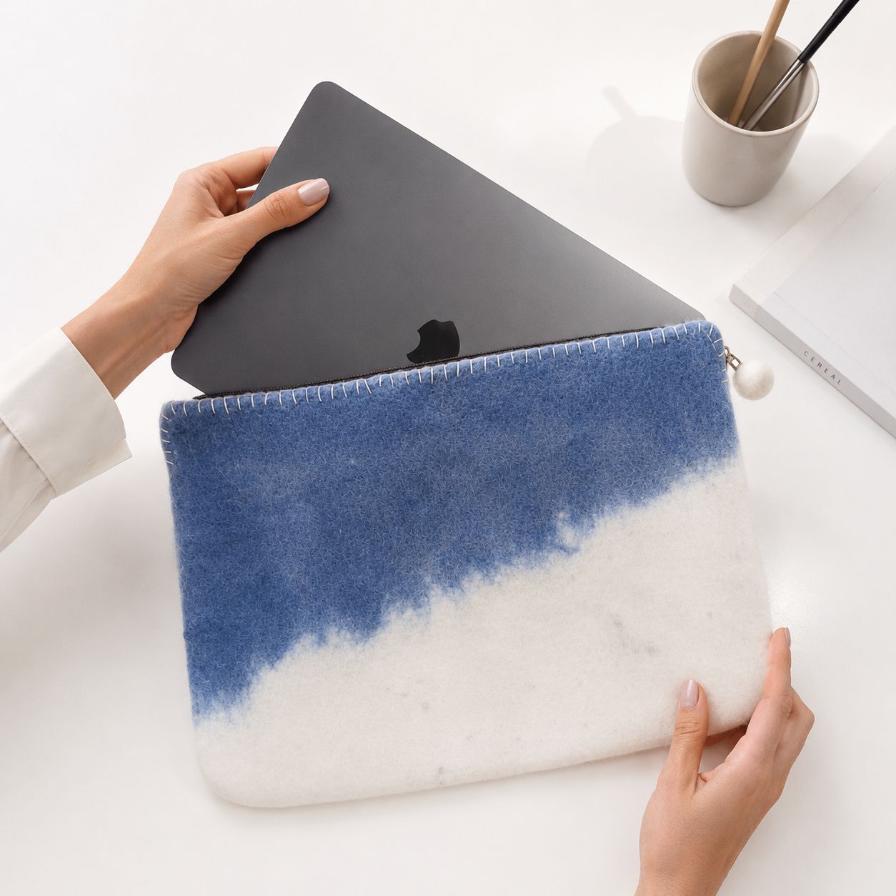 Felt Laptop Pouch (Up To 14") – Blue Horizon - Billede 2