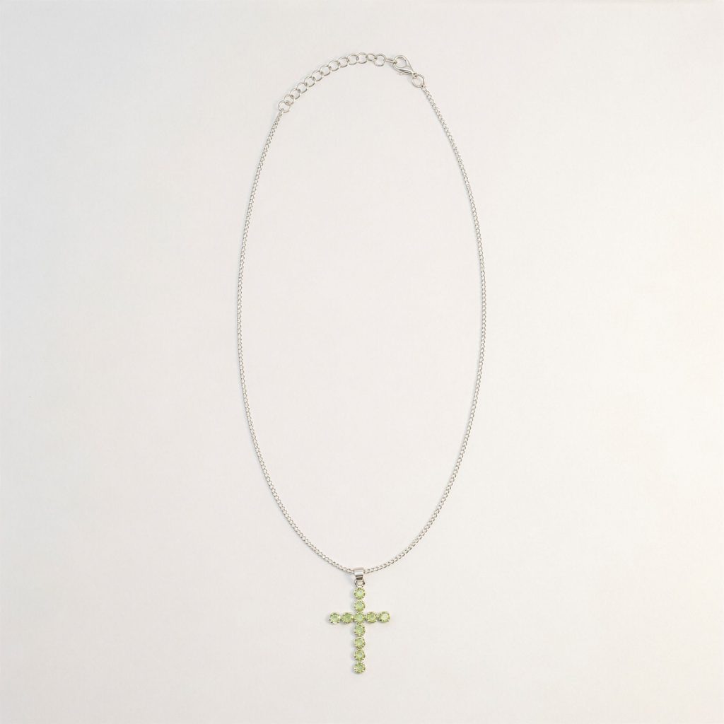 Indisk Andagtsvedhæng – Sølvbelagt (45Cm Chain) – Peridot Crucifix