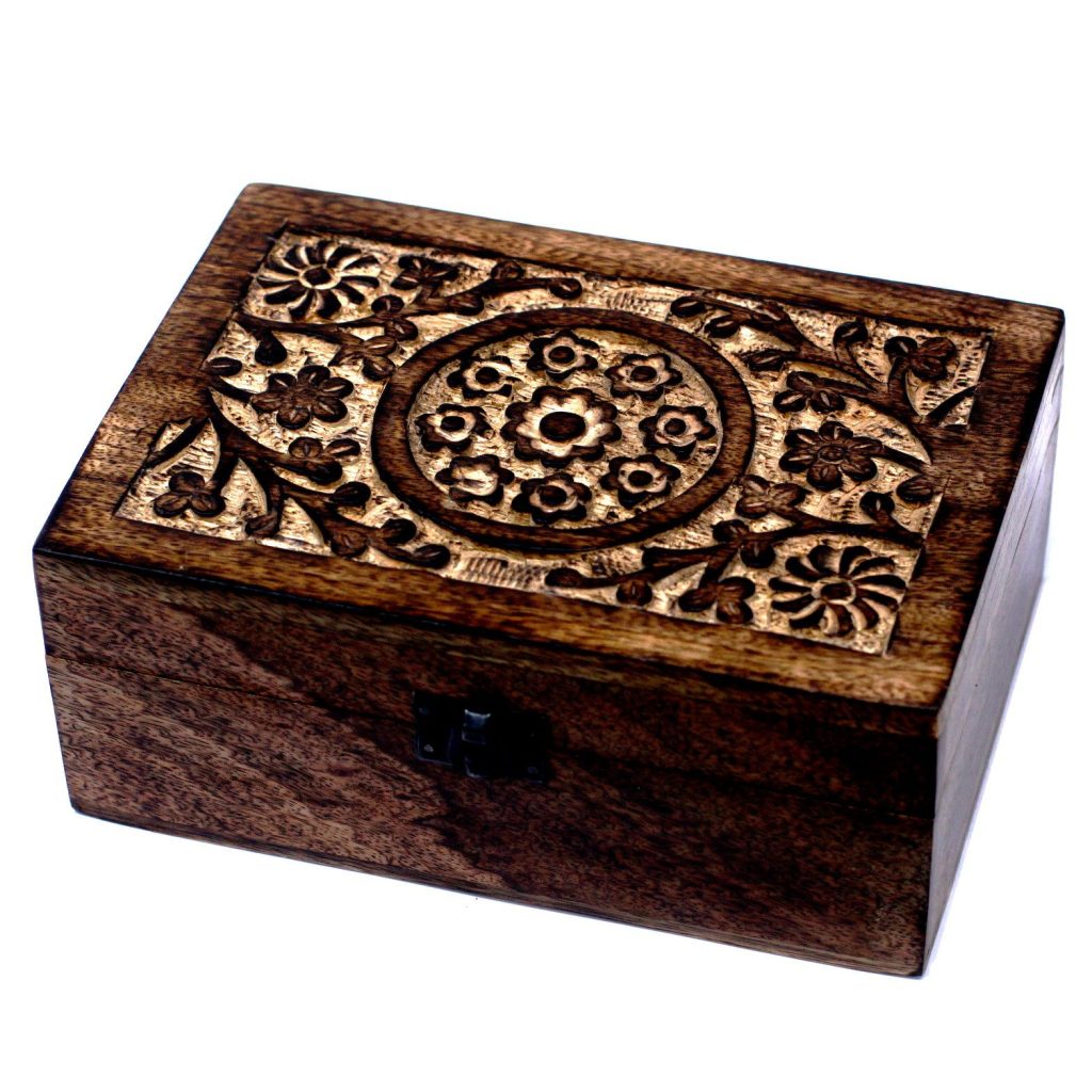 Aromaterapi Floral Carved Box (Holds 24 Bottles)