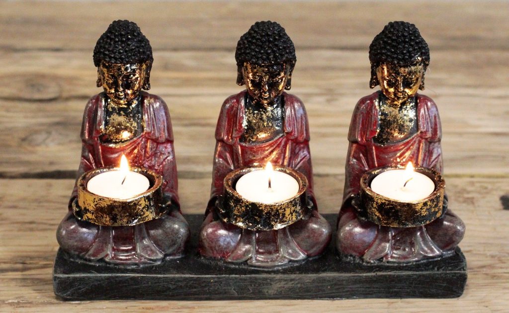 Antique Buddha – Three Devotees Stearinlys Holder