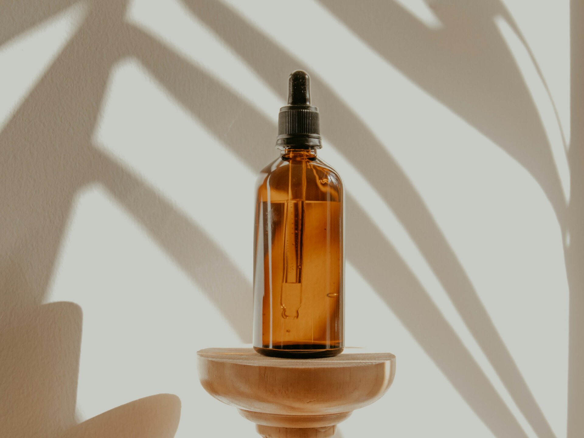 Aroma Diffusere Og Æteriske Olier – En Guide Til Hjemmet